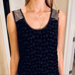 Chic, black sparkly 20s-inspired dress